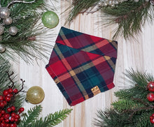 Load image into Gallery viewer, Wintertime Fine Bandana