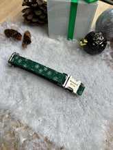 Load image into Gallery viewer, Snow Day Collar
